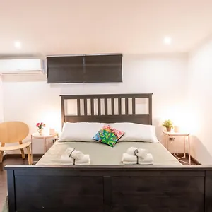 stylish-flat-in-the-centre-of-catania.catania-hotels.net/