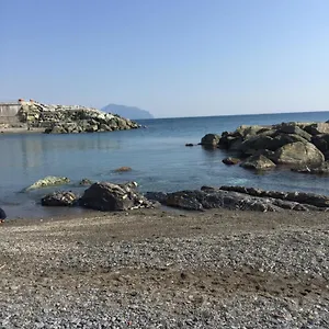 quarto-mare.hotelitalianriviera.com/